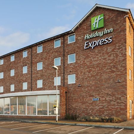 Holiday Inn Express Nuneaton By Ihg Exterior photo