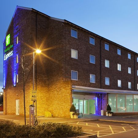 Holiday Inn Express Nuneaton By Ihg Exterior photo