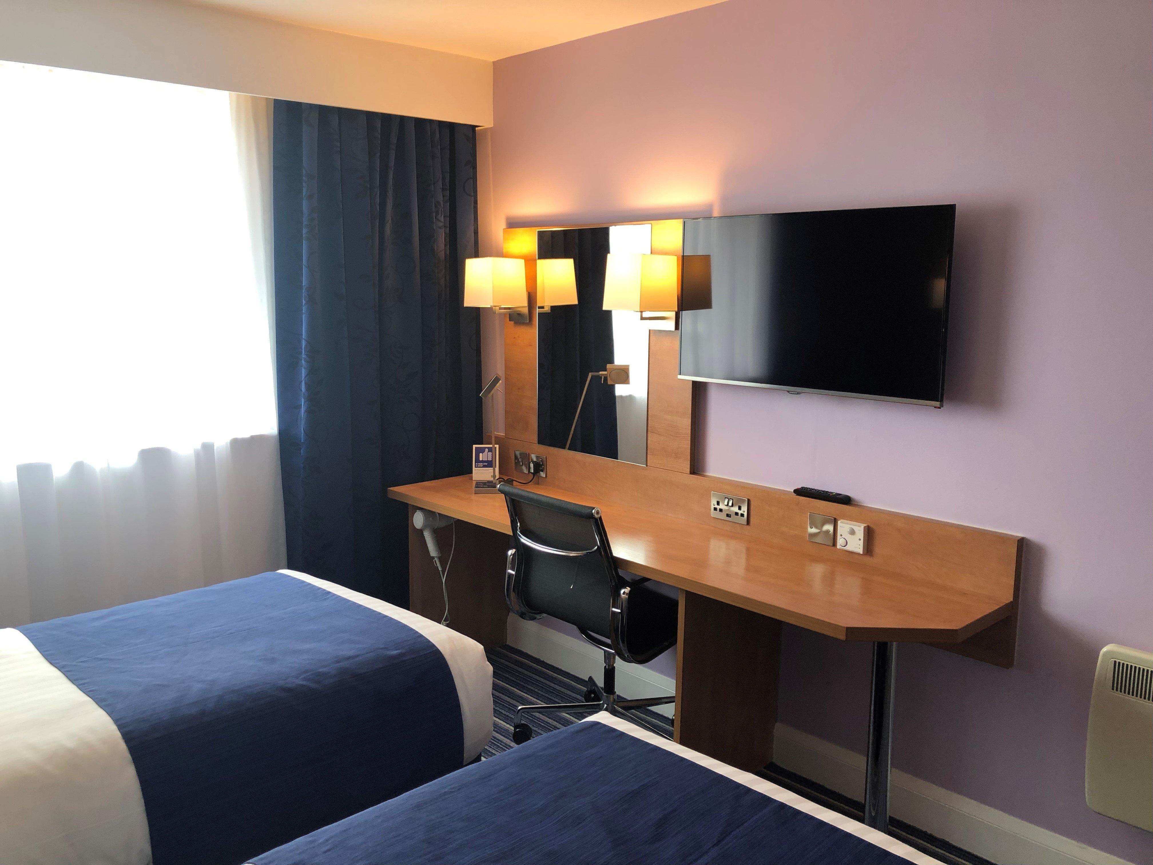 Holiday Inn Express Nuneaton By Ihg Exterior photo