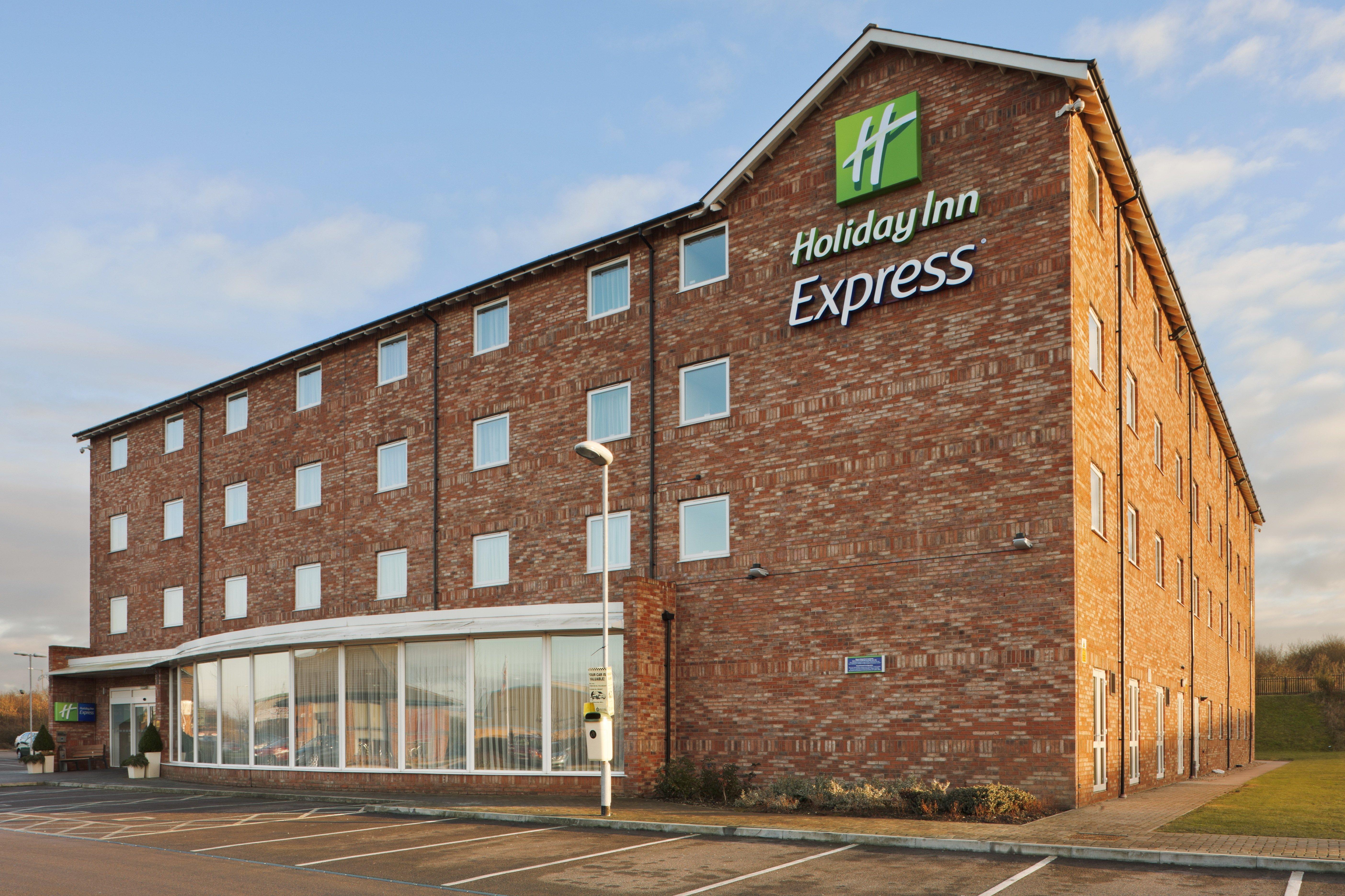 Holiday Inn Express Nuneaton By Ihg Exterior photo