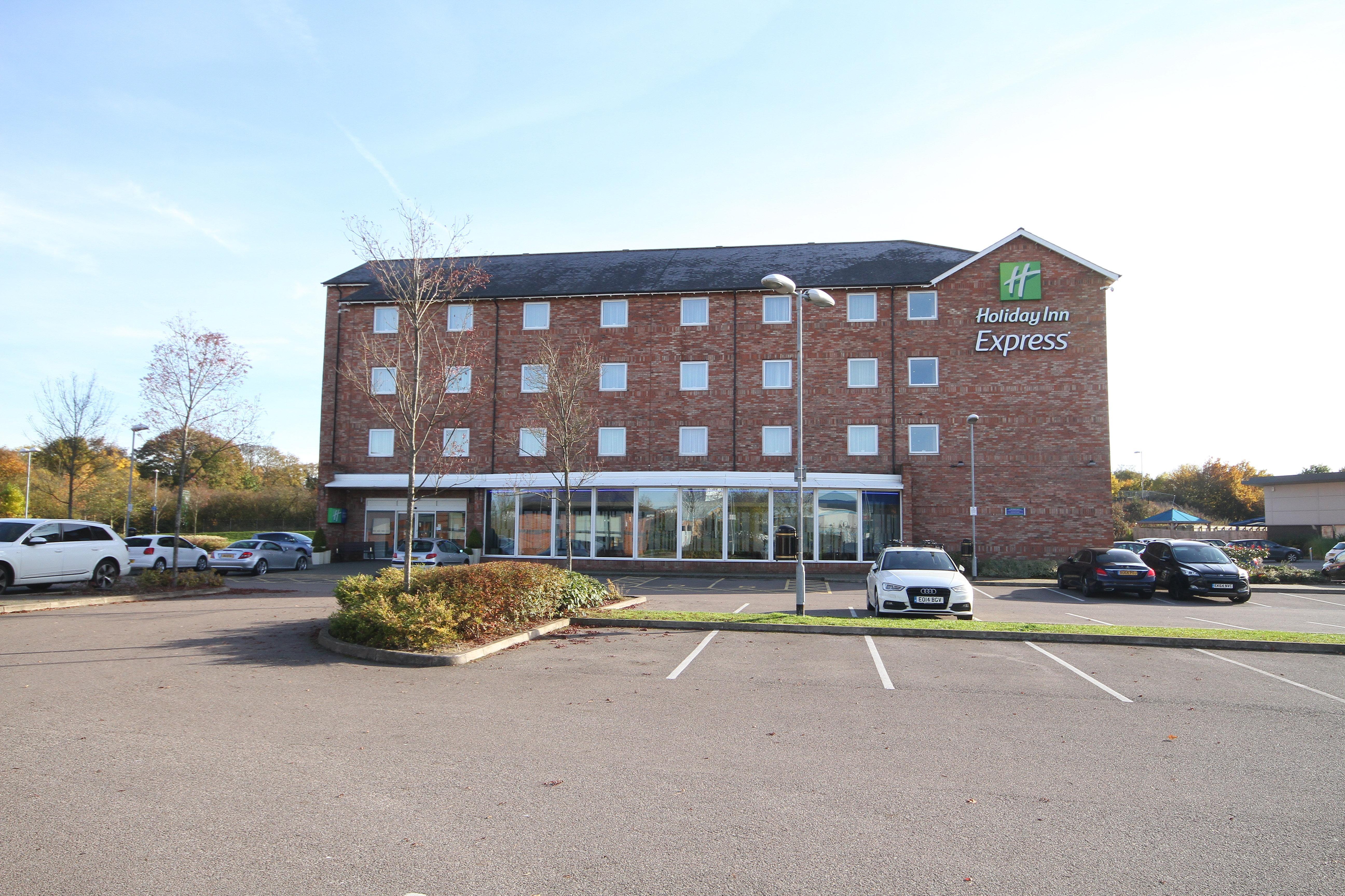 Holiday Inn Express Nuneaton By Ihg Exterior photo